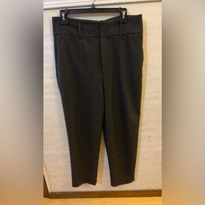ZARA WOMAN COLLECTION
Straight-leg pants made of wool yarn High-Rise, Belt Loops